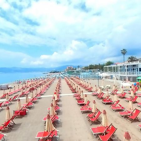 Il Nido Sul Mare Apartment Savona Luaran gambar